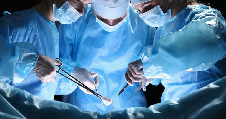 Professional Obesity Surgery Operations Accompanied by Expert Doctors at Ibni Sina Health.