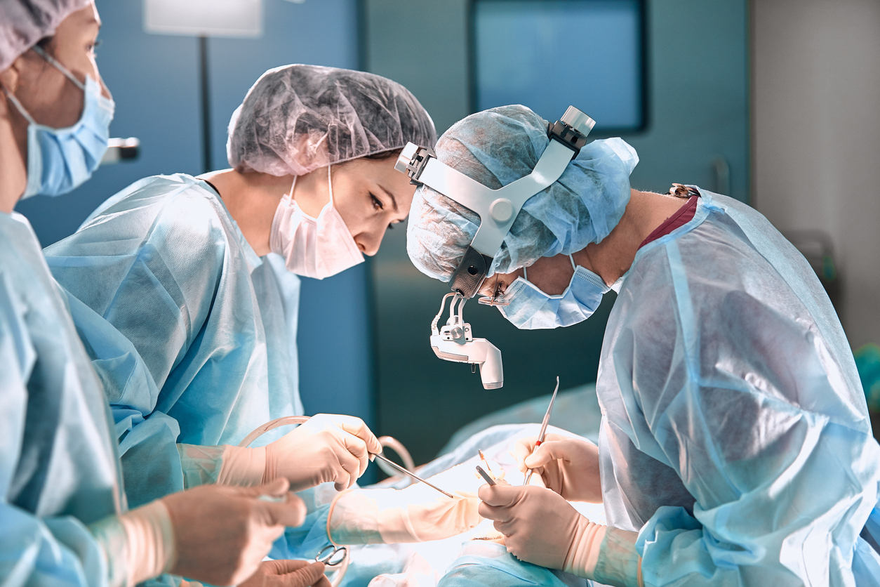 Professional Obesity Surgery Operations Accompanied by Expert Doctors at Ibni Sina Health.